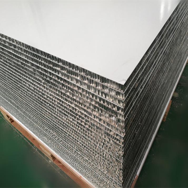 Léttur ál Honeycomb Pallborð